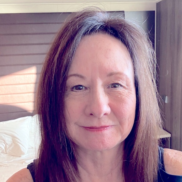 Meet your Posher, Cindy - Picture 1 of 1